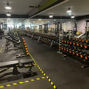 Basic-Fit Hoofddorp J.C. Beetslaan 24/7 - free weight zone