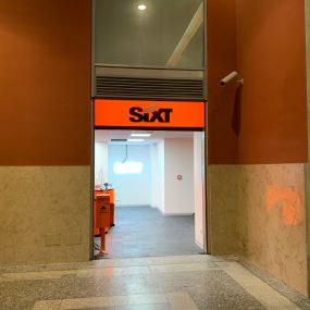 Sixt Autonoleggio Torino Stazione Porta Nuova