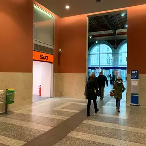 Sixt Autonoleggio Torino Stazione Porta Nuova