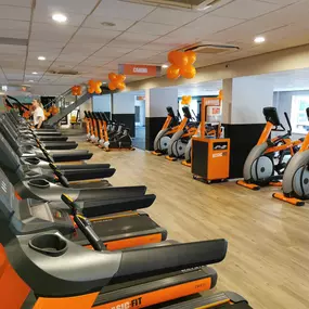 Basic-Fit Heemskerk Kerkweg 24/7 - cardio