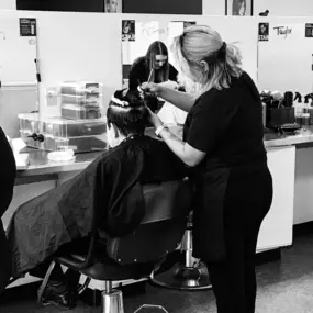 Bild von Empire Beauty School