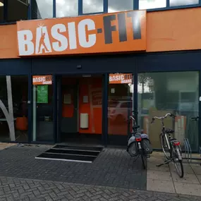 Basic-Fit Deventer Hannoverstraat 24/7 - entree