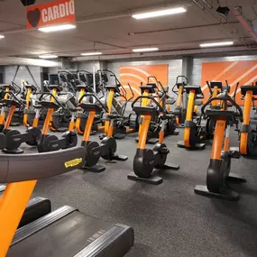 Basic-Fit Deventer Hannoverstraat 24/7 - cardio