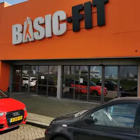 Basic-Fit Rotterdam Plompertstraat 24/7 - entree