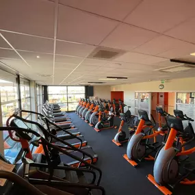 Basic-Fit Hoogeveen Duymaer van Twistweg 24/7 - cardio