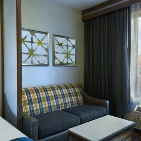 Oxford Suites Spokane Guestrooms