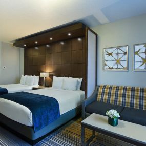 Oxford Suites Spokane Guestrooms