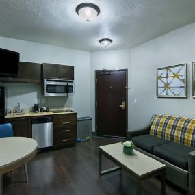 Oxford Suites Spokane Extended Stay