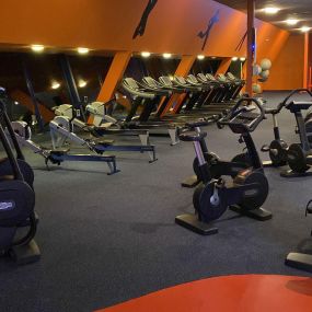 Basic-Fit Enschede Colosseum - cardio