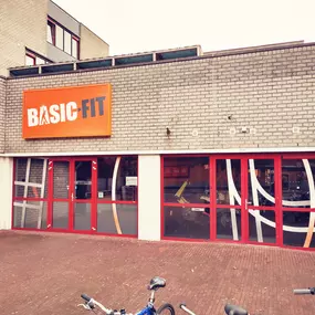 Basic-Fit Haarlem Bernadottelaan - buitenkant