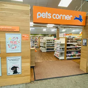 Pets Corner Lechlade Exterior