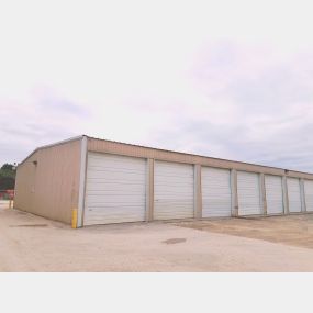 Alief Westwood Storage in Houston, TX offers extra large mini warehouse storage units as well as long-term and day parking options for trucks and other vehicles.