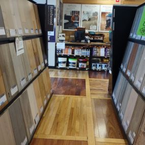 Interior of LL Flooring #1106 - New Cumberland | Check Out Area