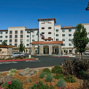 Bild von Oxford Suites Sonoma County - Rohnert Park