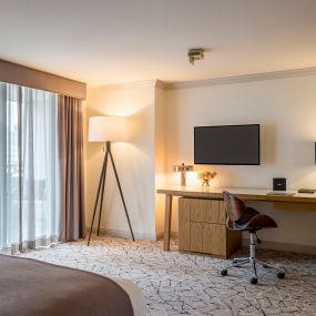 Accessible Deluxe Rooms at Warwick Denver