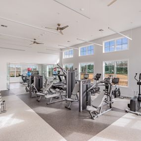 State-of-the-art fitness center at Glen Oaks Apartments in Wall Township, NJ.