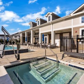 Swimming pool and spa at Glen Oaks Apartments in Wall Township, NJ.