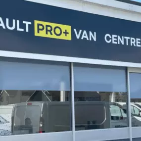Evans Halshaw Renault Middlesbrough Pro+ Van Centre Exterior