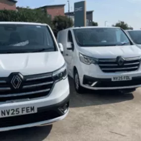 Evans Halshaw Renault Middlesbrough Exterior With Renault Van Line Up