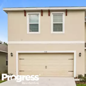 This Progress Residential home for rent is located near Palmetto FL.