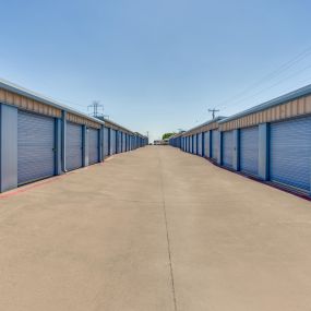 We offer affordable prices on a range of units, giving you the choice of the quick convenience of drive-up access storage units, the protection of climate control storage units, and the spacious parking spaces reserved for boats, RVs, cars, trucks and trailers.
