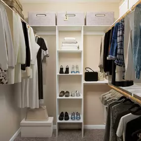 Walk-in closet at Camden Farmers Market in Dallas, Tx