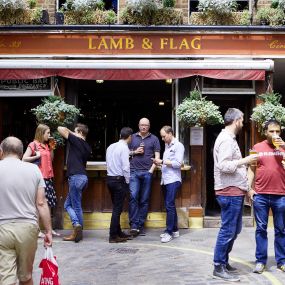 It’s easy to see why this was a favourite watering-hole of Charles Dickens as our drinks range and enviable Covent Garden location still draws locals and tourists alike. And while Lamb & Flag may be a history-hunter’s dream, there’s nothing dated about our delicious, fresh food.