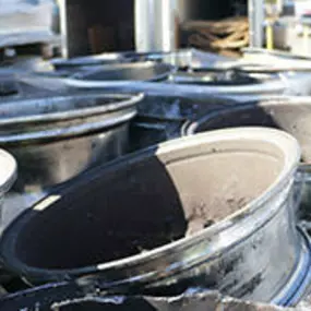 Do you have a vehicle that you just want to sell fast? Is something broken, or maybe it even wrecked? We buy all kinds of junk or salvage cars and/or trucks.