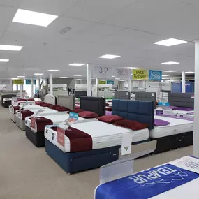 Bild von Dreams Bridgend - Store and Outlet