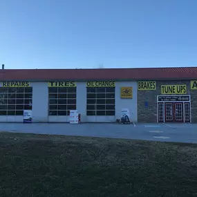 Bild von Kwik Change Lube & Service Center with Economy Tire