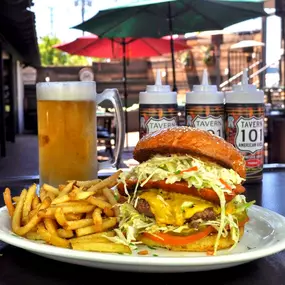 Bild von Tavern 101 Grill & Tap House