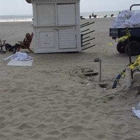 Beach hut #1 torn down and removed by Junk King San Diego Downtown. The Hotel Del is preparing for a busy summer! Are you ready?