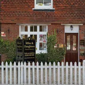 Miles & Daughters Funeral Directors, Binfield