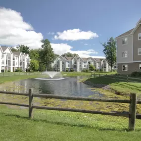 Orchard Lakes Apartments Exterior