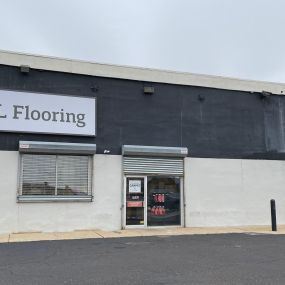 LL Flooring #1344 Philadelphia | 1530 South Columbus Blvd | Storefront