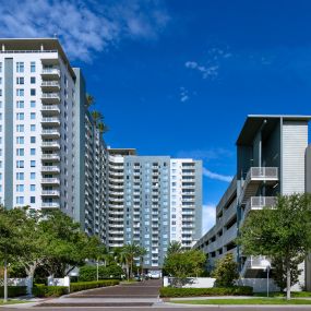 Lovely building and convenient parking deck at Camden Pier District apartments in St. Petersburg, Florida.