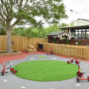 Bild von Bright Horizons Raynes Park Bushey Road Day Nursery and Preschool