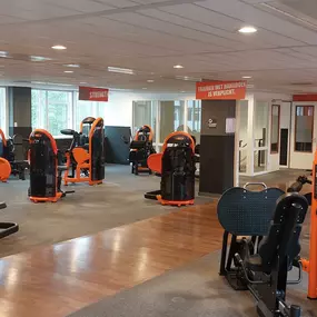 Basic-Fit Den Bosch Pastoor de Kroonstraat 24/7 - strength zone