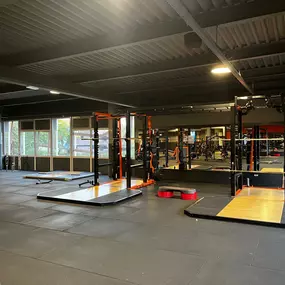 Basic-Fit Apeldoorn Christiaan Geurtsweg 24/7 - free weight zone