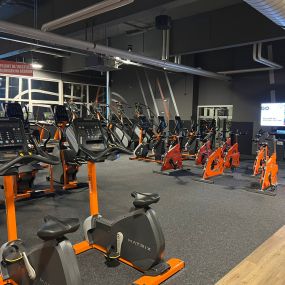 Basic-Fit Rotterdam Westzeedijk - virtual cycling