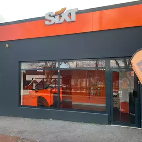 Sixt Bayonne Agence Extérieur