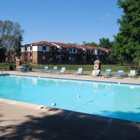 Granada Apartments Pool