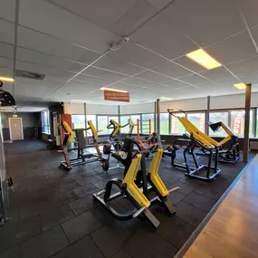 Basic-Fit Aalsmeer Molenvlietweg 24/7 - strength zone