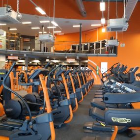 Basic-Fit Purmerend Grotenhuysweg 24/7 - cardio