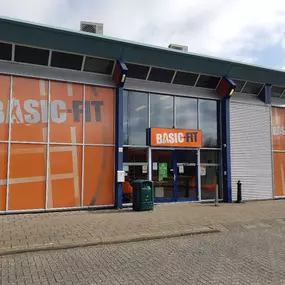 Basic-Fit Purmerend Grotenhuysweg 24/7 - entree