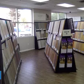 Interior of LL Flooring #1174 - Palm Desert | Aisle View