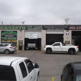 Bild von Ernesto Diesel Mechanic and Tire Services