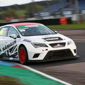 Adams & Page Ltd | High Wycombe Tyres