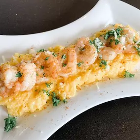 Shrimp & cheesy white cheddar polenta grits