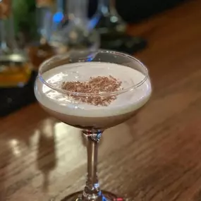 Your evening plans: handcrafted cocktails and great company. ????✨ Whether it's a date night, a catch-up with friends, or a solo treat, our bartenders are ready to make your night unforgettable.
View our menu: https://link-pro.io/D4ZsksA

#cafebarrons, #longview, #longviewtx, #longviewtexas, #easttexas, #texas, #eatlocal, #localsloveuslongview, #gracecreek,